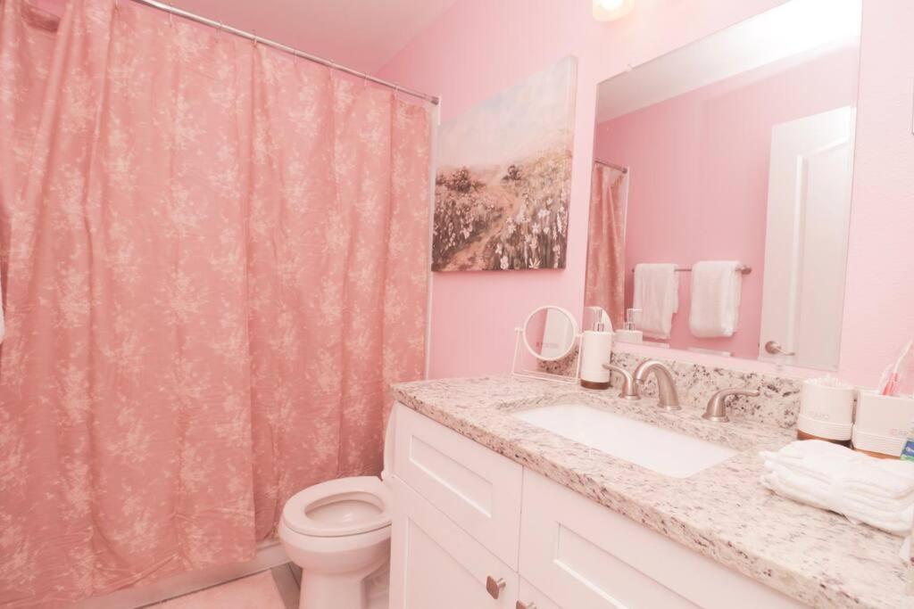 The Pink House Orlando Exterior photo