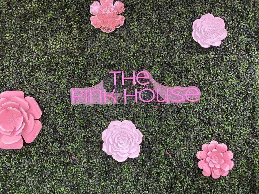 The Pink House Orlando Exterior photo